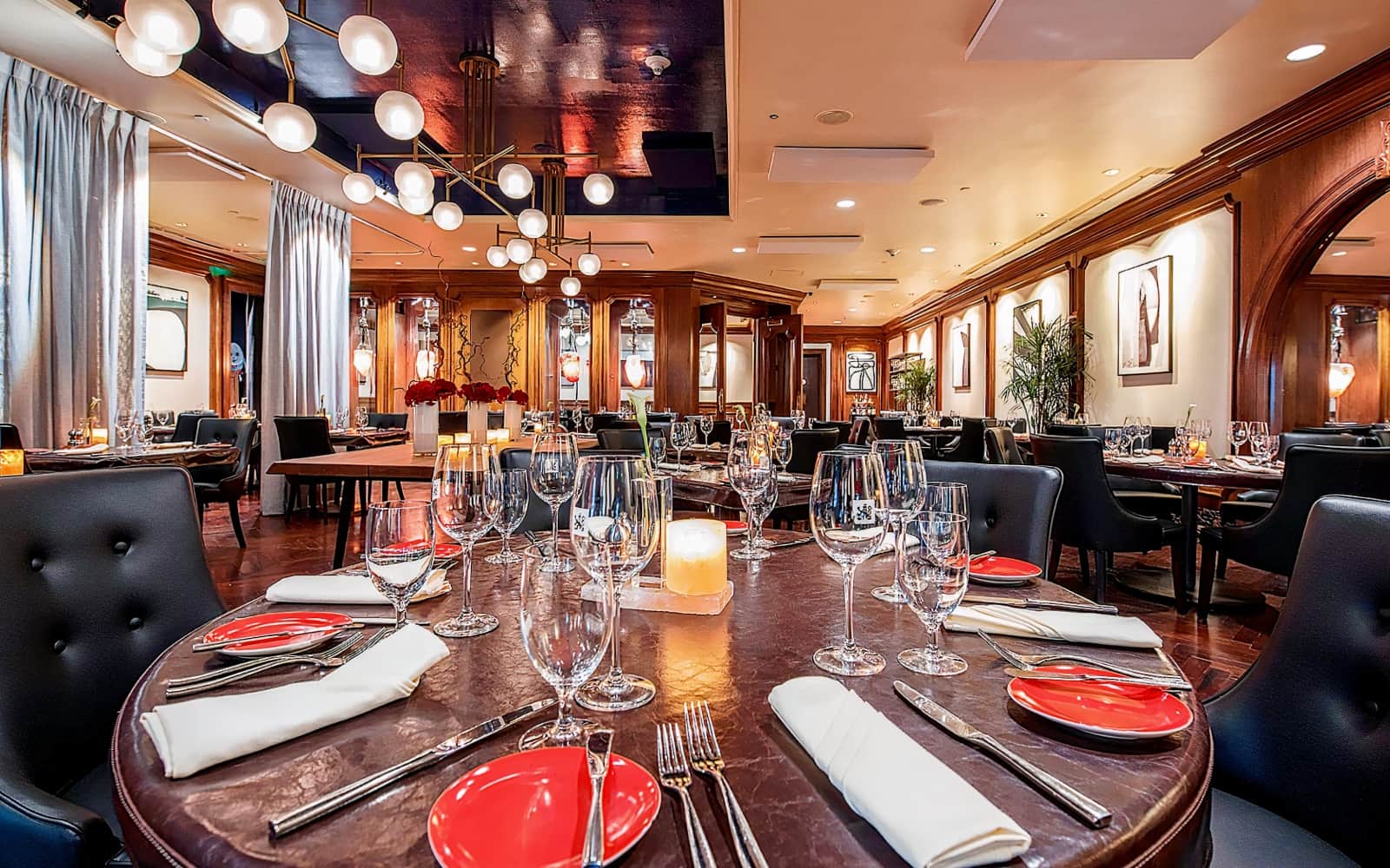 garden city hotel brunch dress code King Bar
