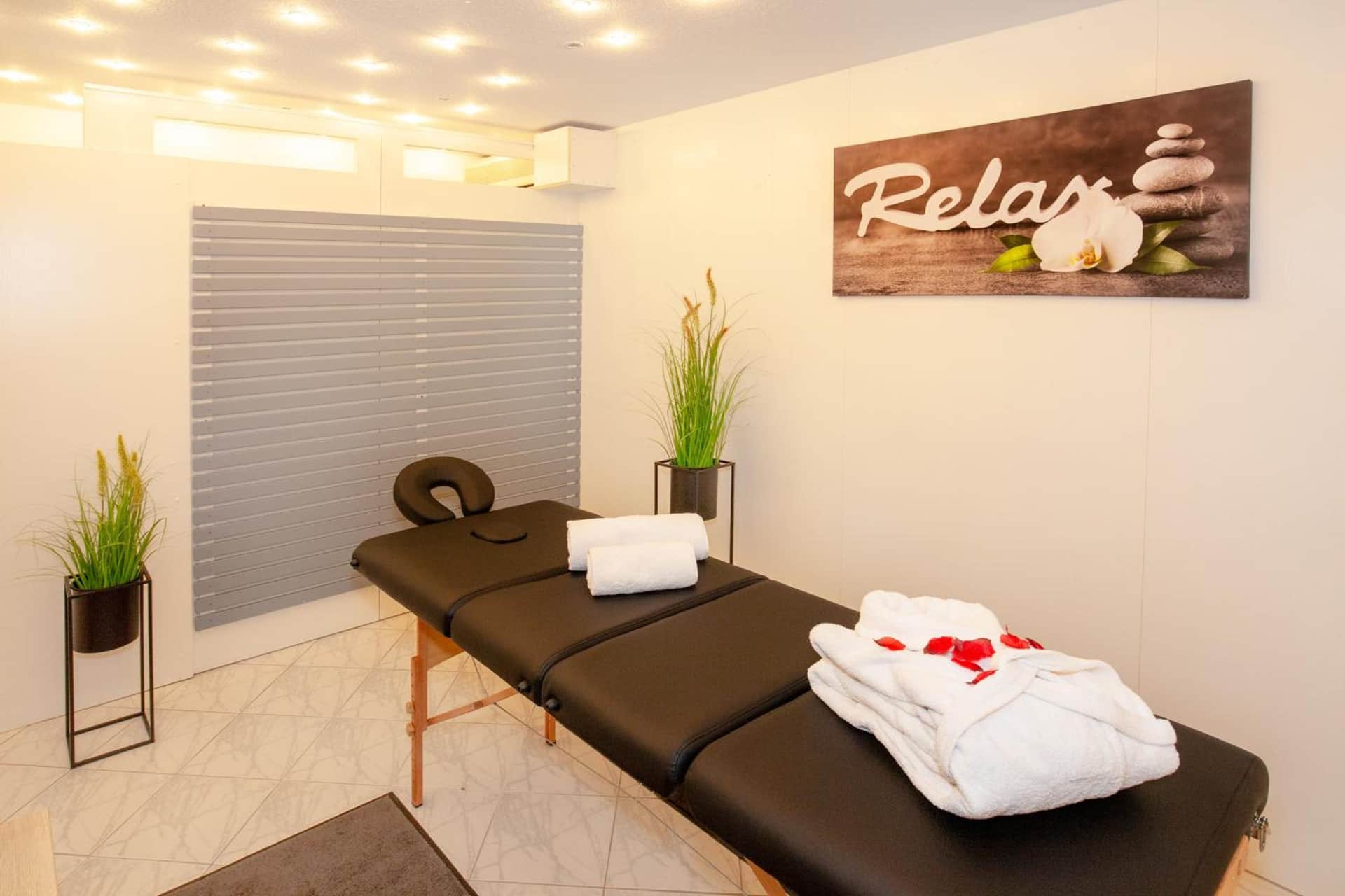 Relax Hotel & Spa
