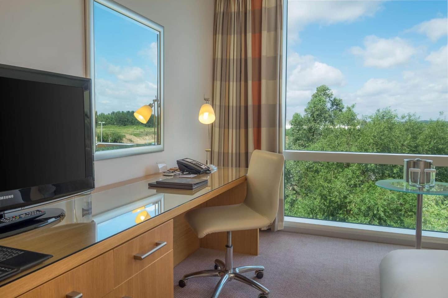Hilton Reading