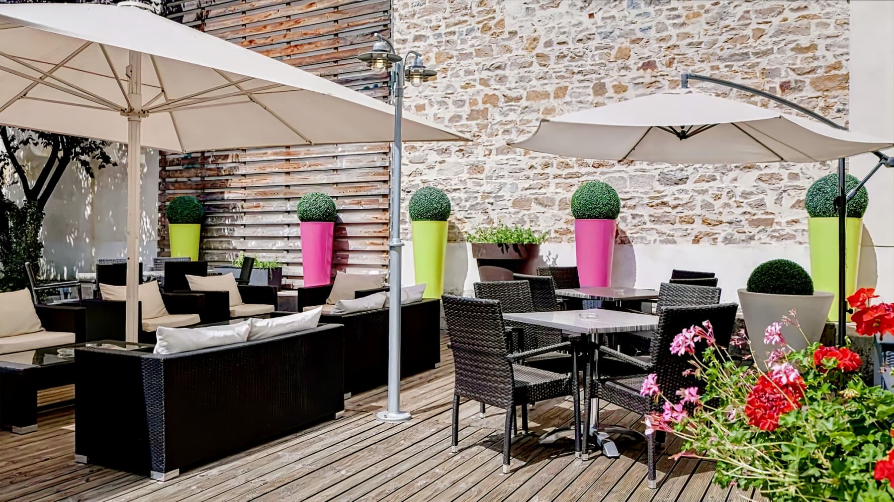 Hôtel Charlemagne by HappyCulture