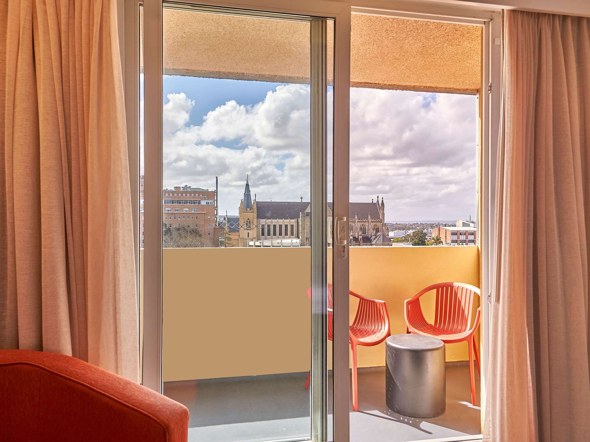 Mercure Perth On Hay