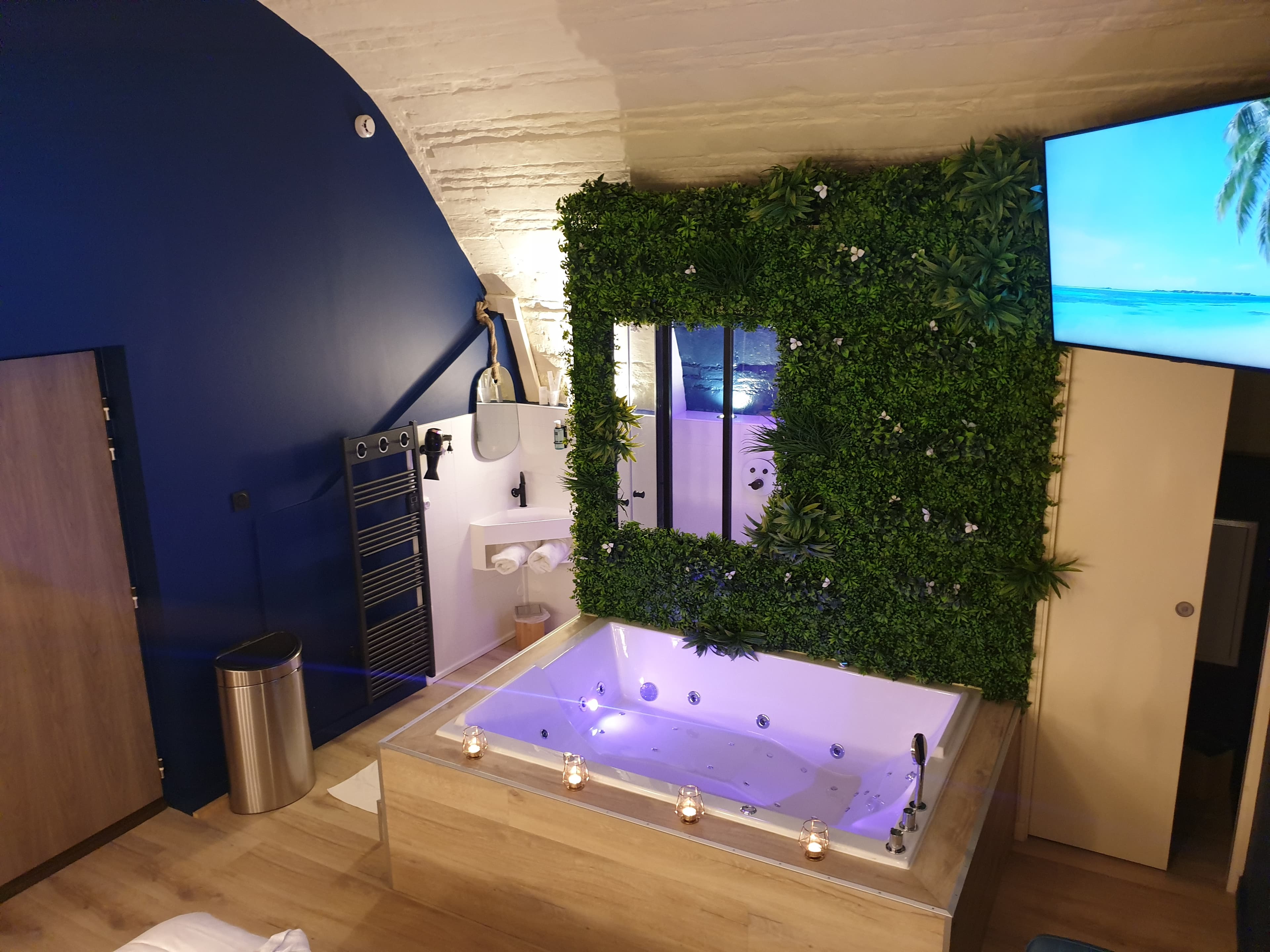 La Parenthèse Envoutée