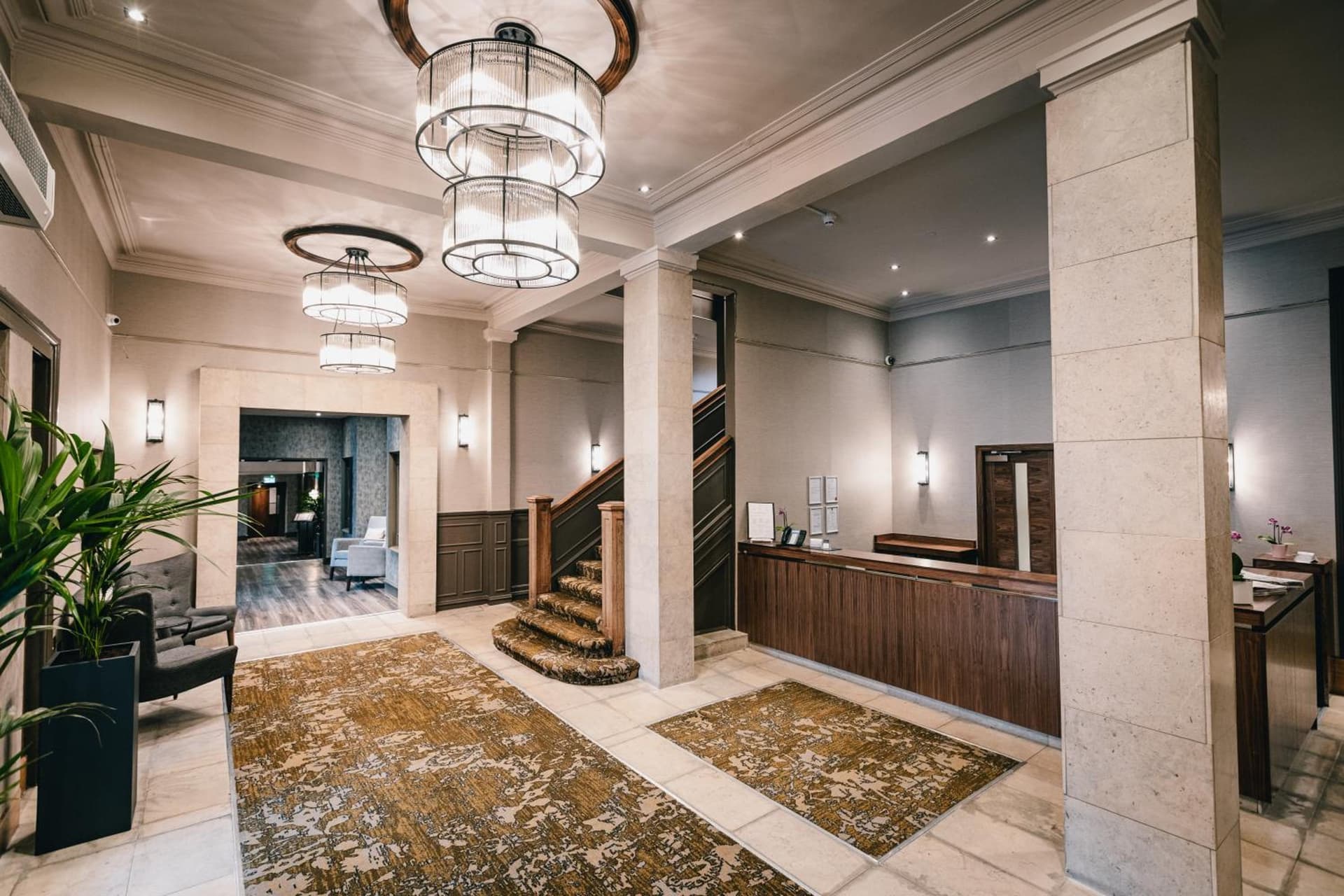 The Station Hotel, Aberdeen