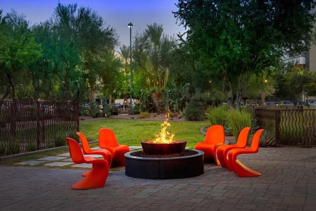 Aloft Tempe, Tempe : -73% during the day - Dayuse.com