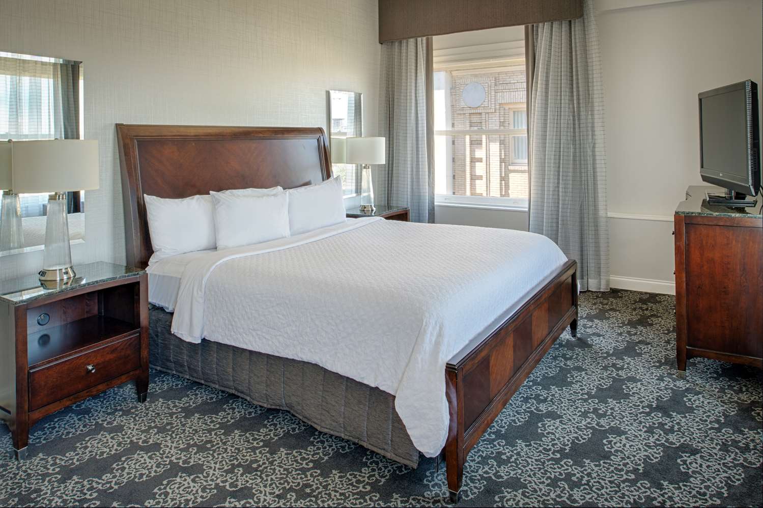 Embassy Suites by Hilton Portland Downtown