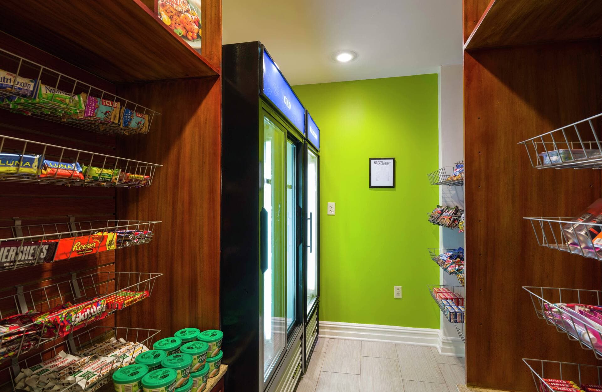 Hilton Garden Inn Queens / JFK Airport
