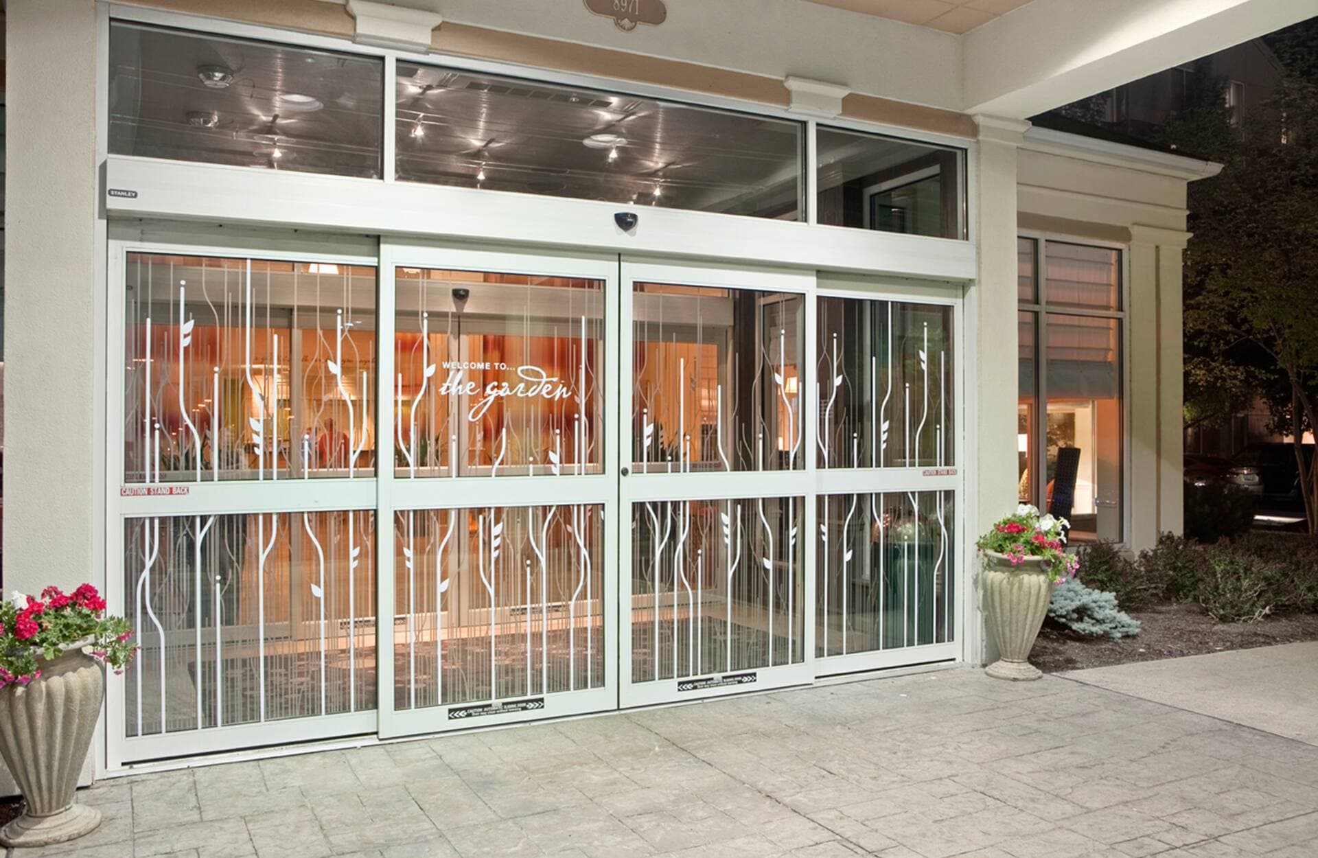 Hilton Garden Inn Queens / JFK Airport