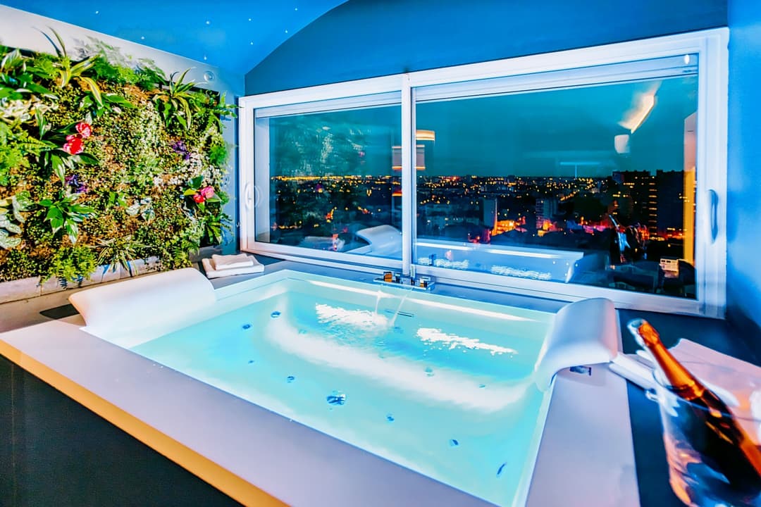 Parenthèse Concept Room