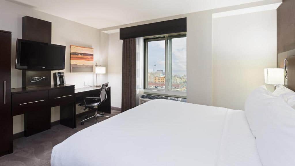 Holiday Inn Lower East Side