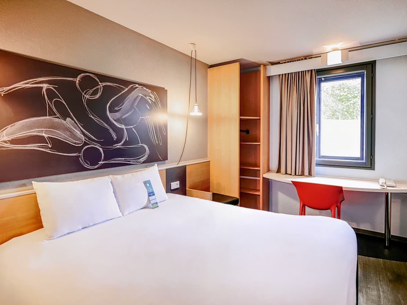 ibis Lyon Gerland Musée des Confluences