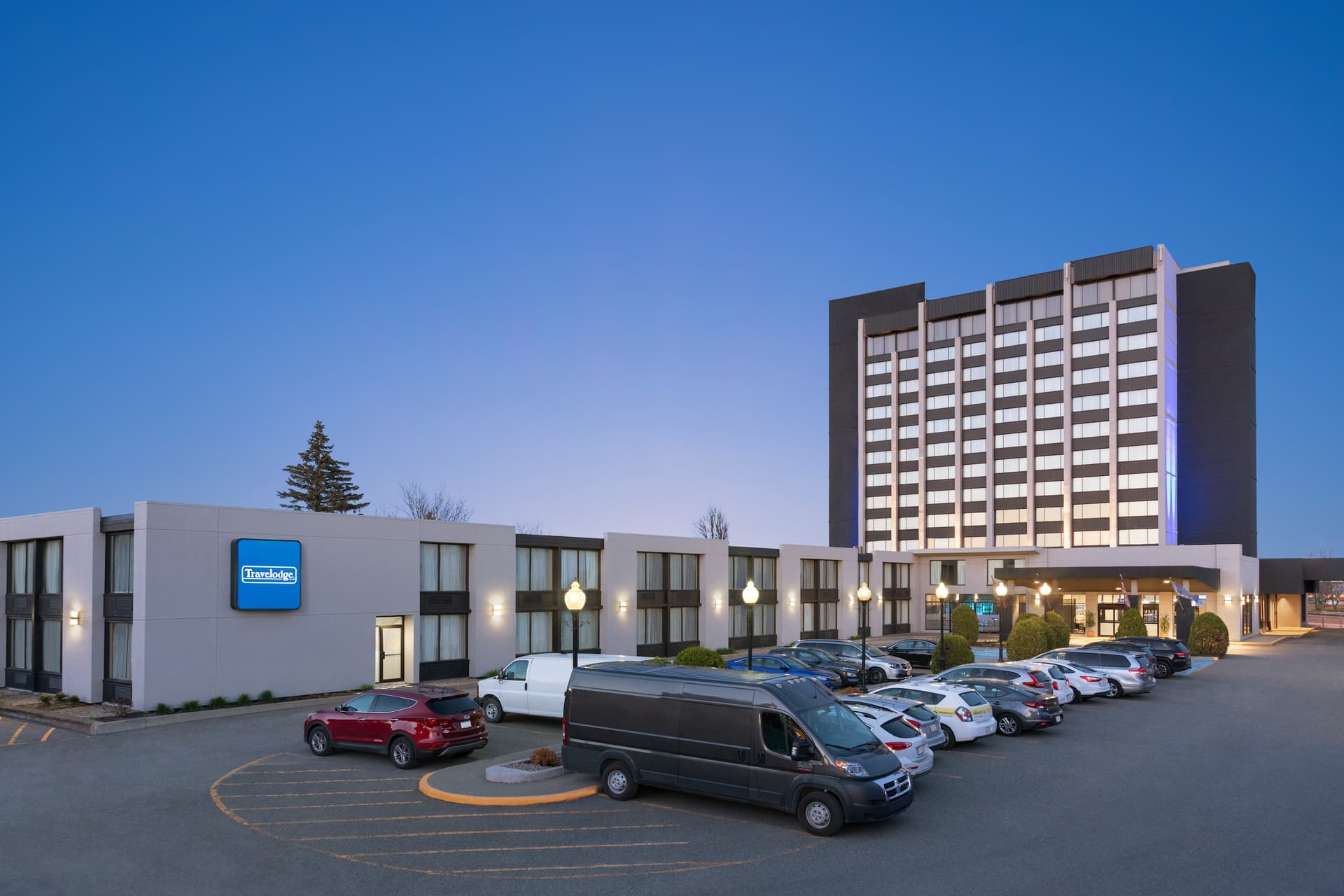 Travelodge Quebec City Hotel & Convention Centre by Wyndham