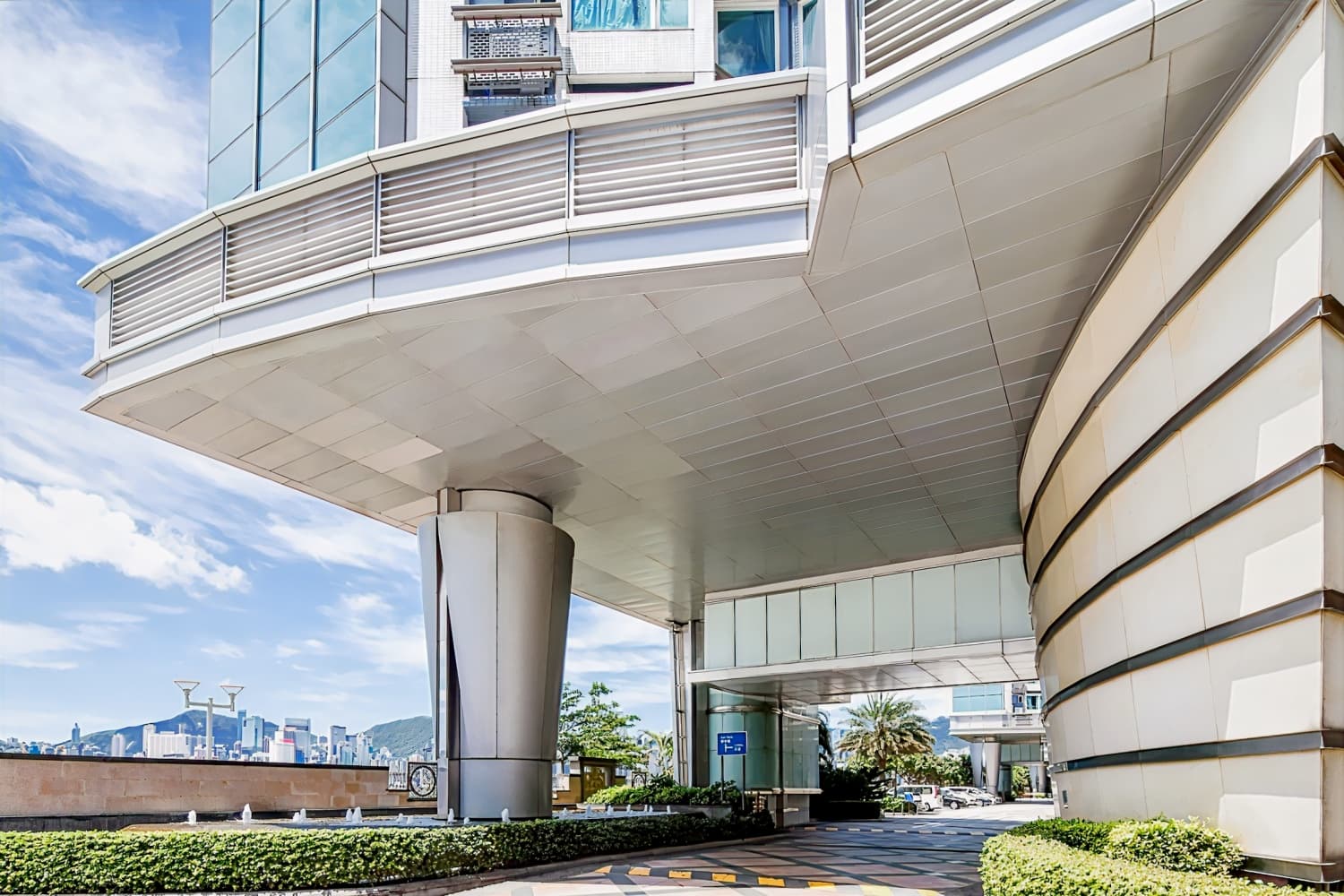 Kowloon Harbourfront Hotel