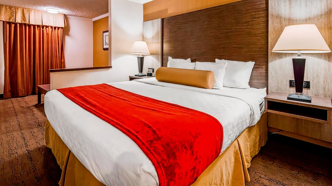 Best Western Plus Galleria Inn & Suites