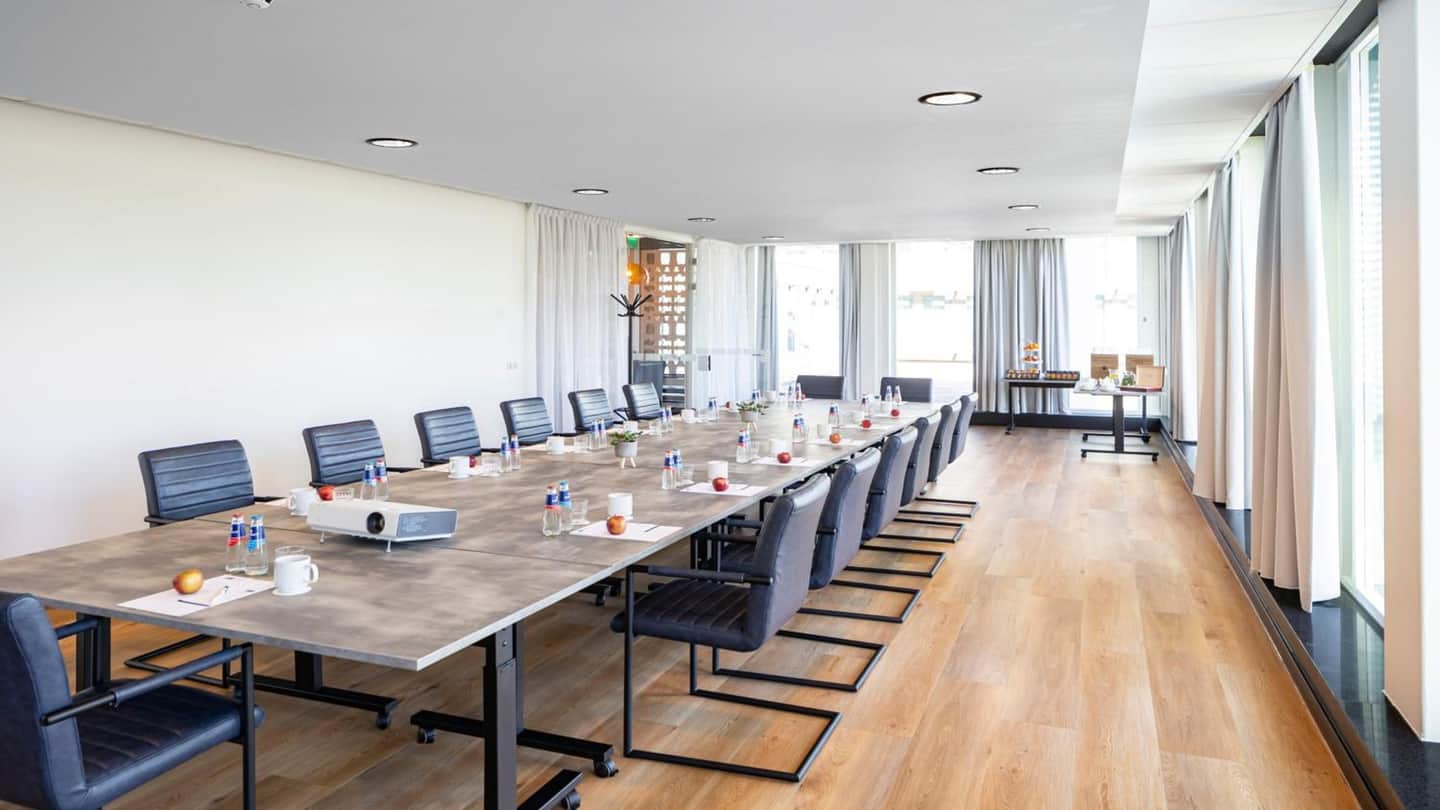 Holiday Inn Express Utrecht - Papendorp, an IHG Hotel