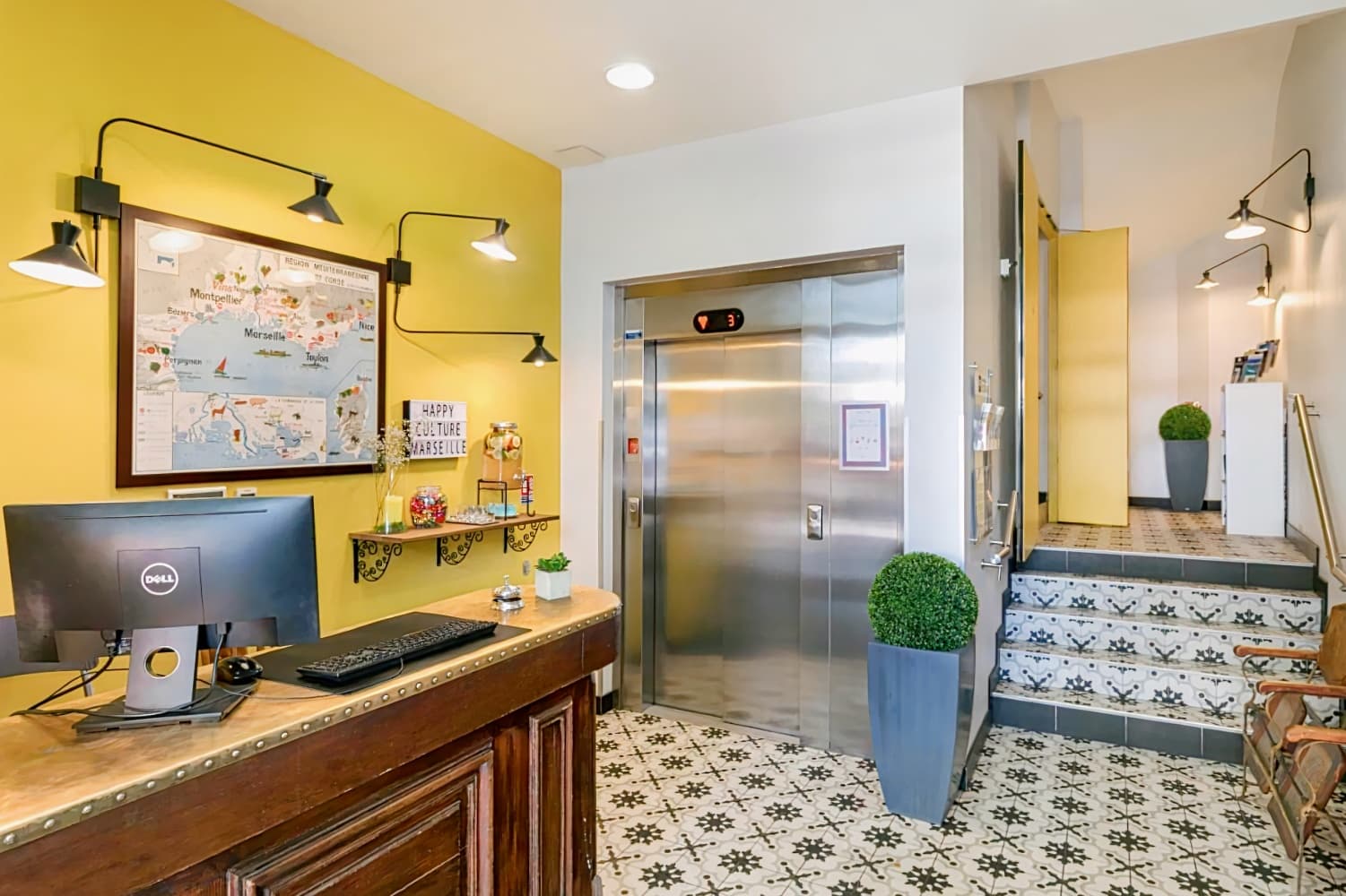 Hotel Marsiho by HappyCulture