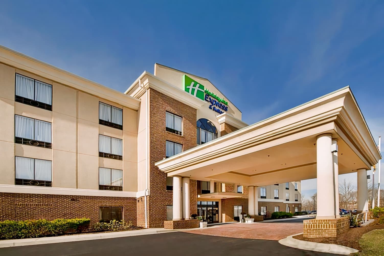 Holiday Inn Express & Suites Columbia - East Elkridge, an IHG Hotel