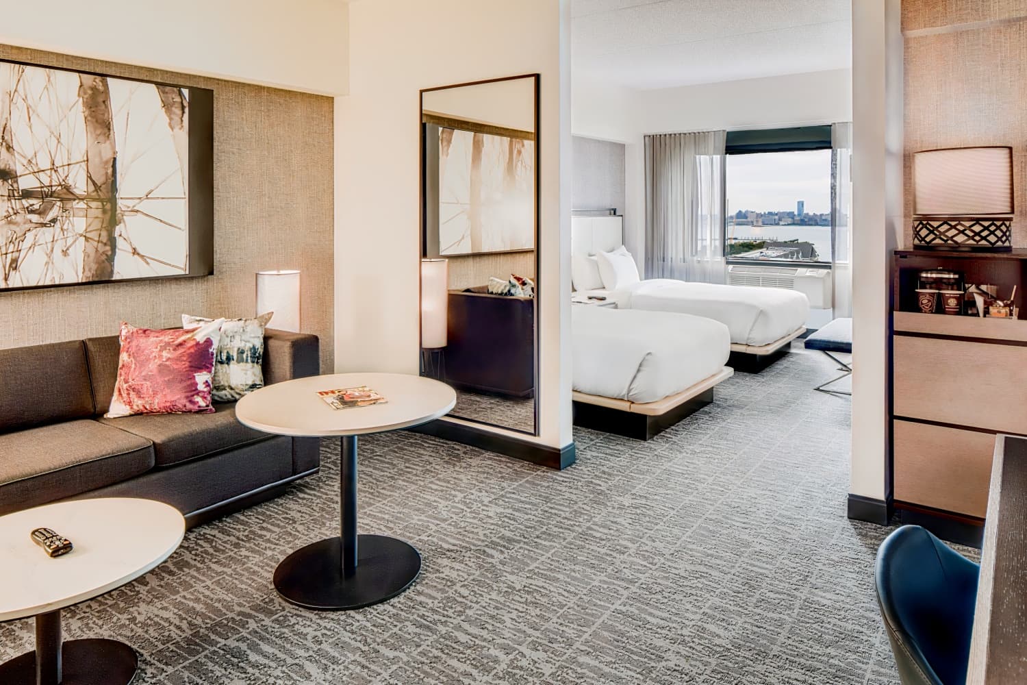 DoubleTree by Hilton Hotel & Suites Jersey City