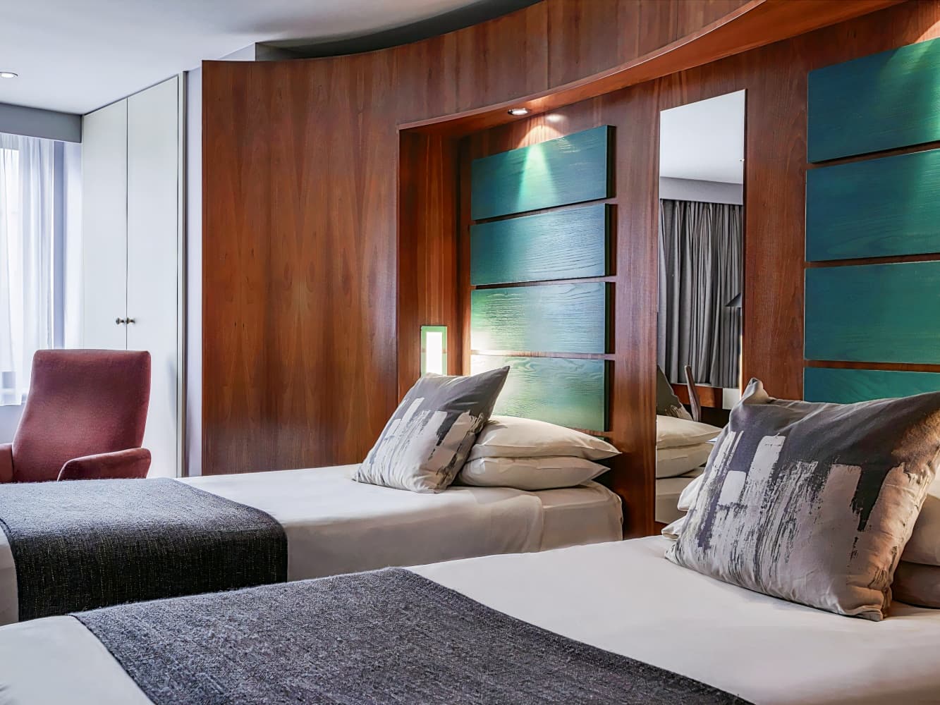 Mercure Bristol Brigstow Hotel