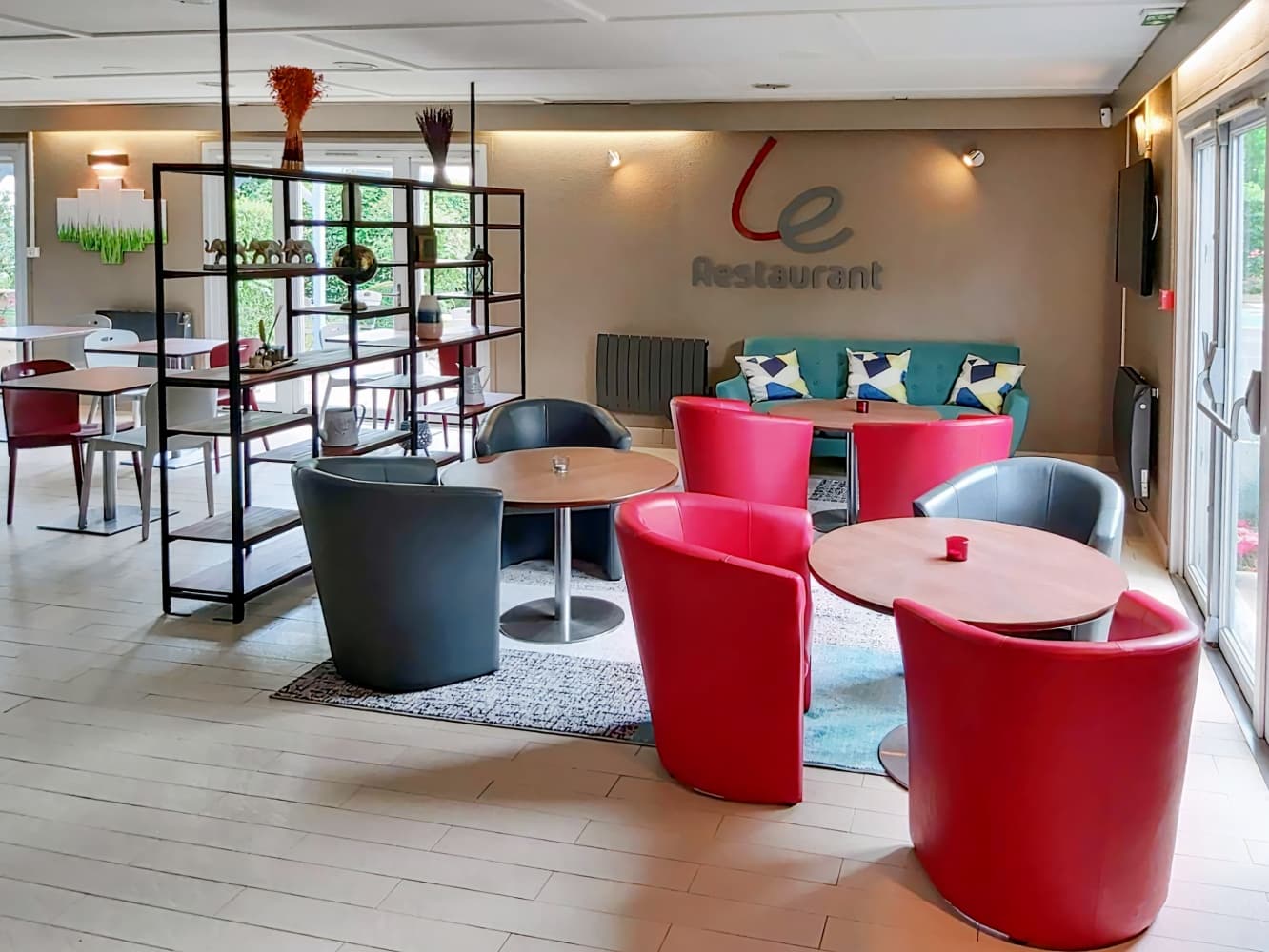 Campanile Versailles Buc