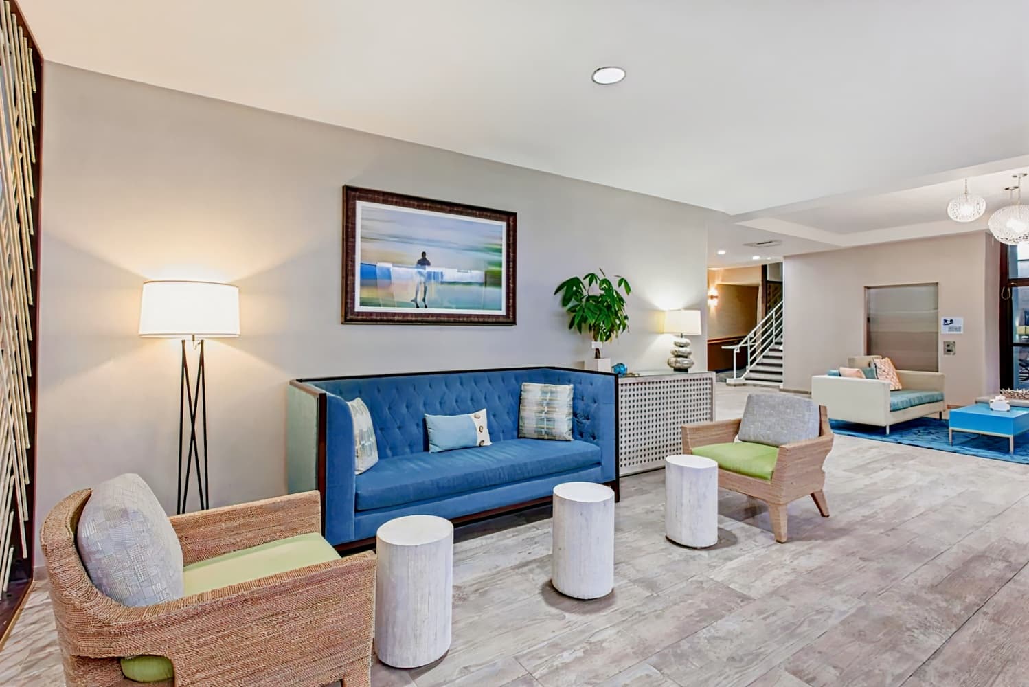 Holiday Inn Express Newport Beach, an IHG Hotel