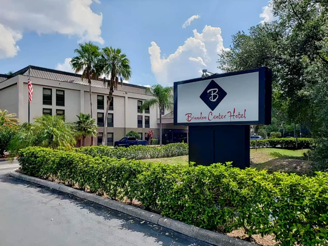 Brandon Center Hotel