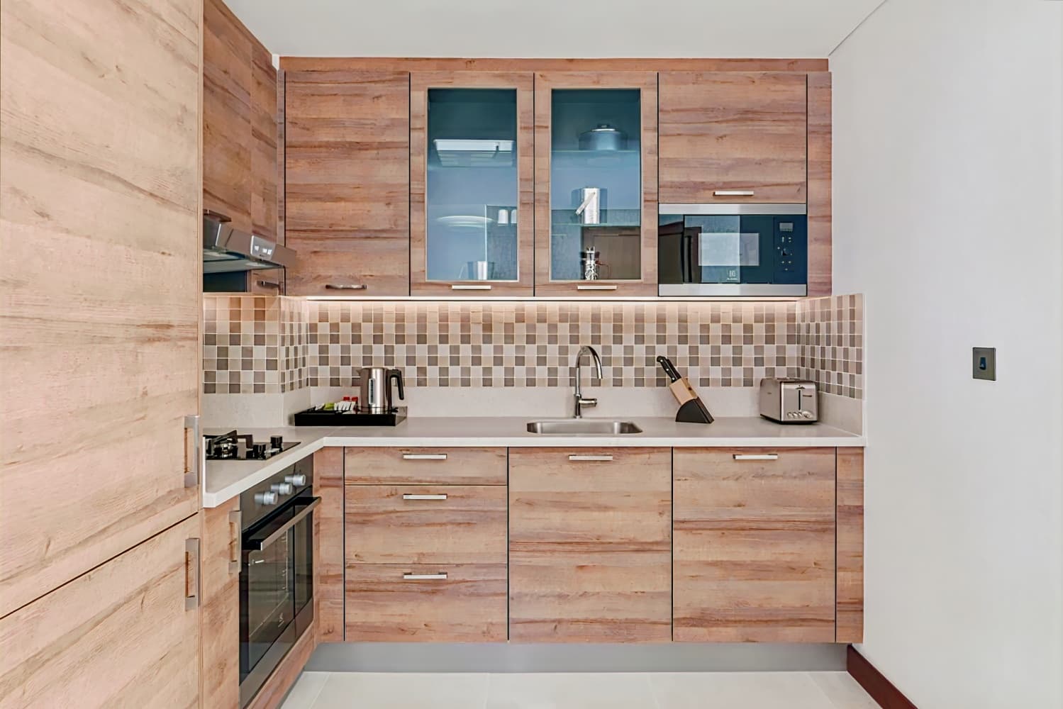 Staybridge Suites Dubai Al-Maktoum Airport