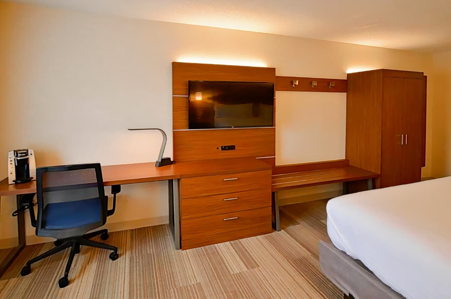 Holiday Inn Express Pittsburgh-Bridgeville