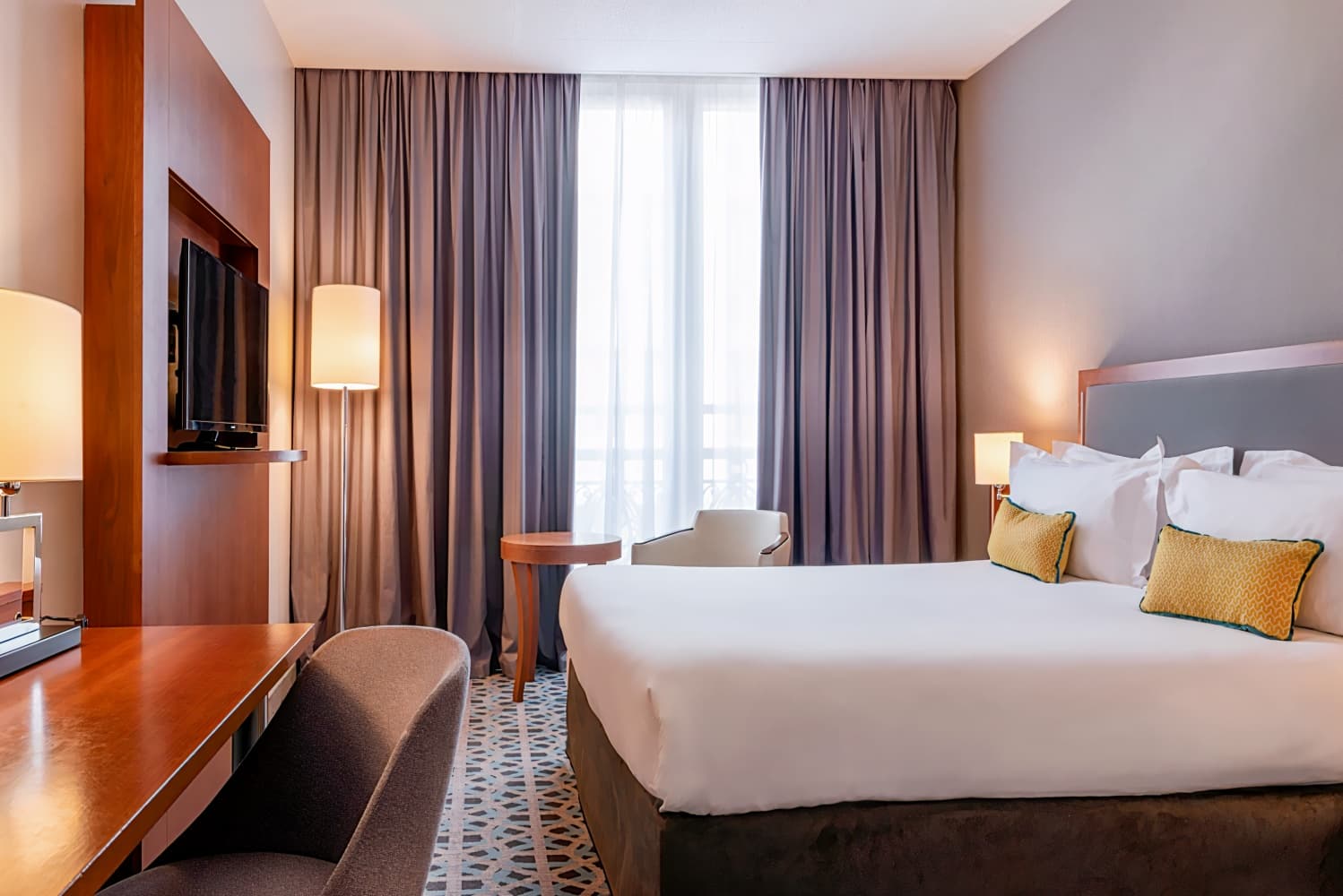 Crowne Plaza Paris République, an IHG Hotel