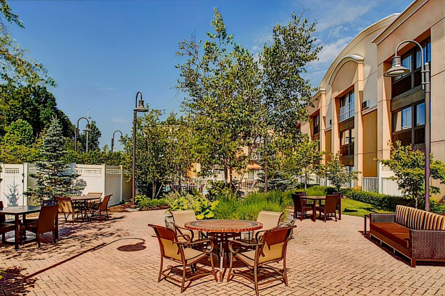 Courtyard by Marriott Montvale