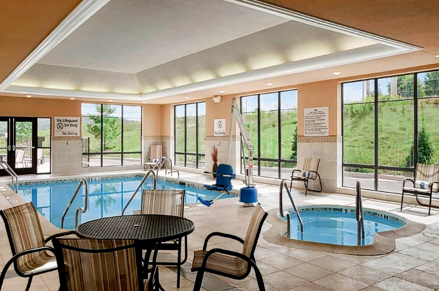Hampton Inn & Suites Mansfield