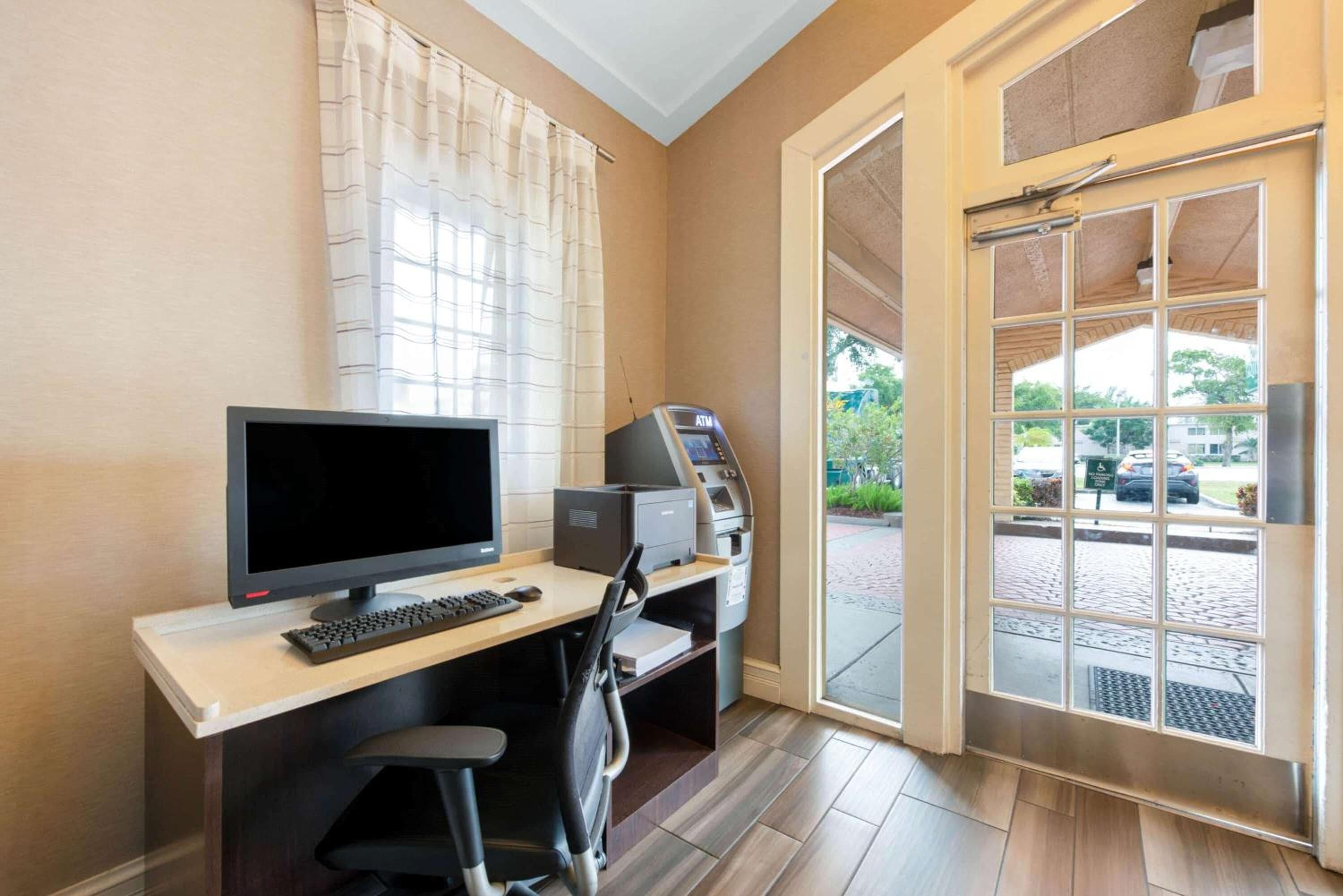 La Quinta Inn by Wyndham Miami Airport North