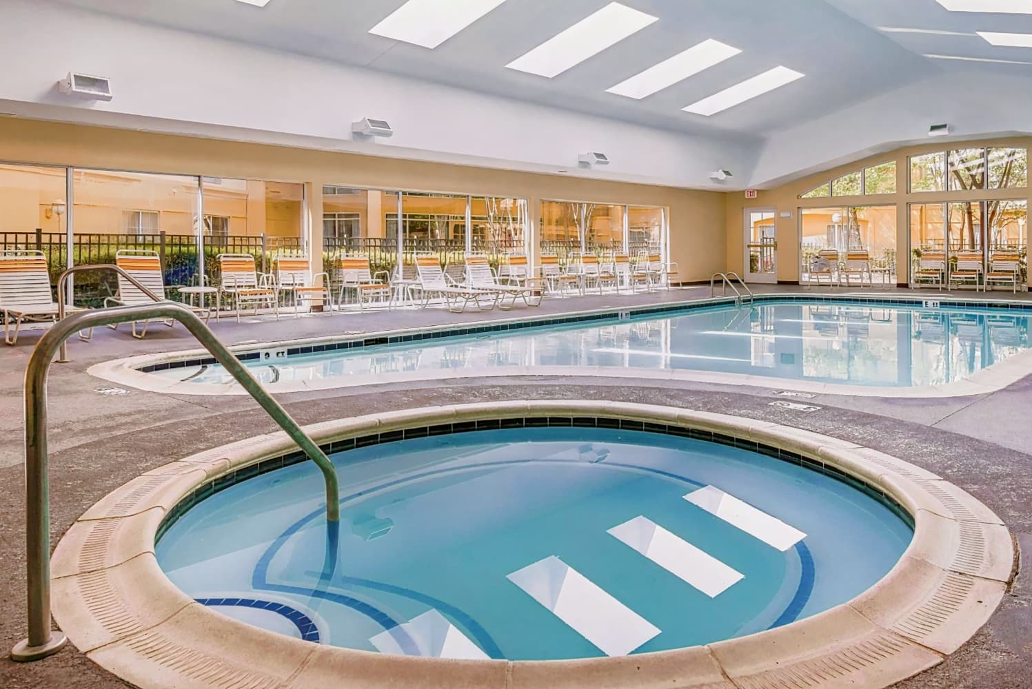 La Quinta Inn & Suites by Wyndham Univ Area Chapel Hill (old)