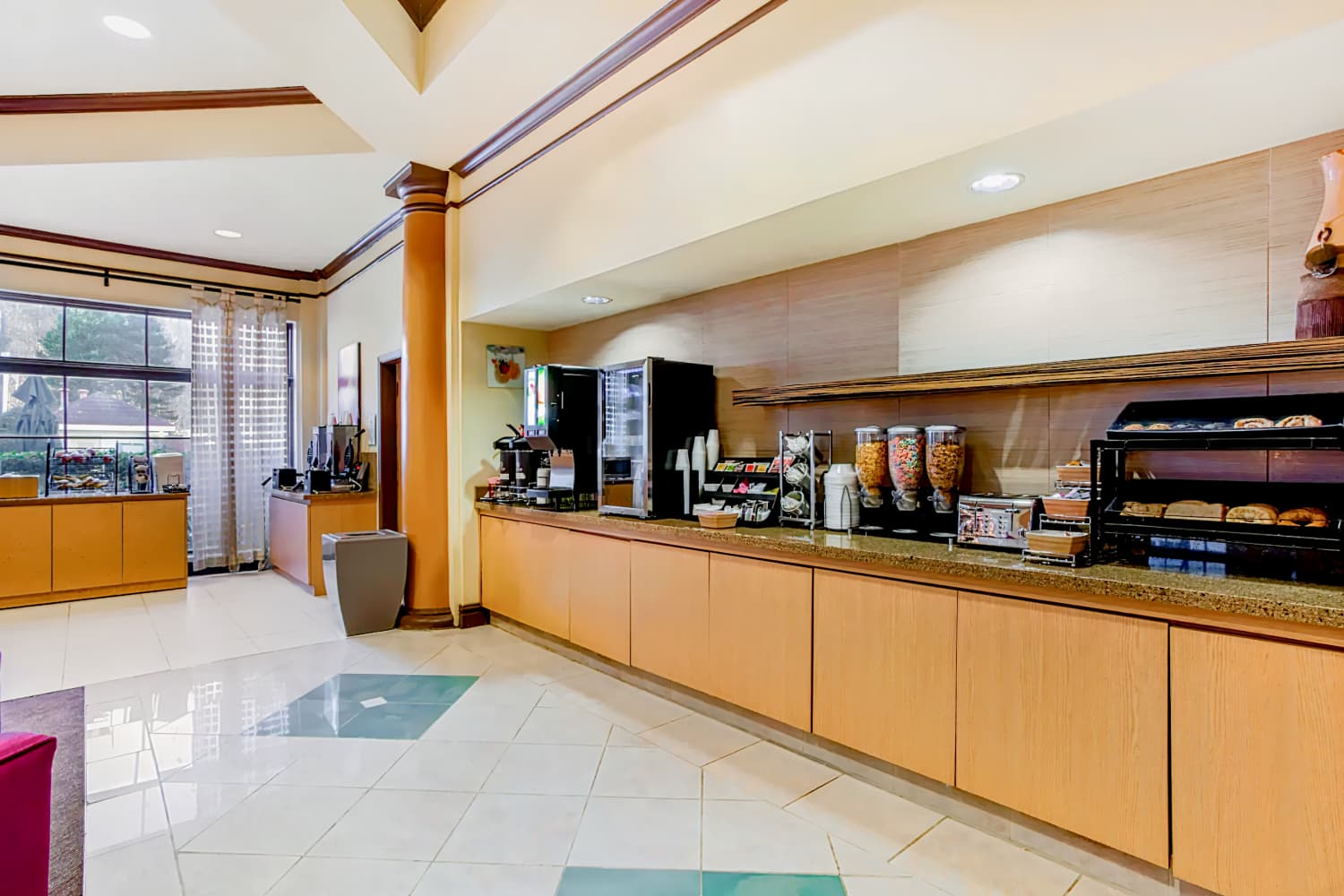 La Quinta Inn & Suites by Wyndham Raleigh Crabtree