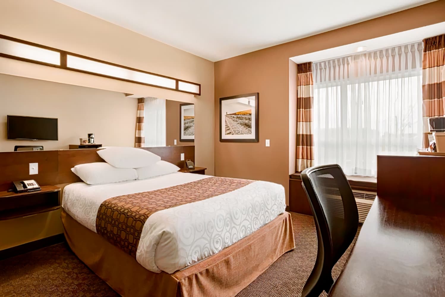 Microtel Inn & Suites by Wyndham Blackfalds Red Deer North