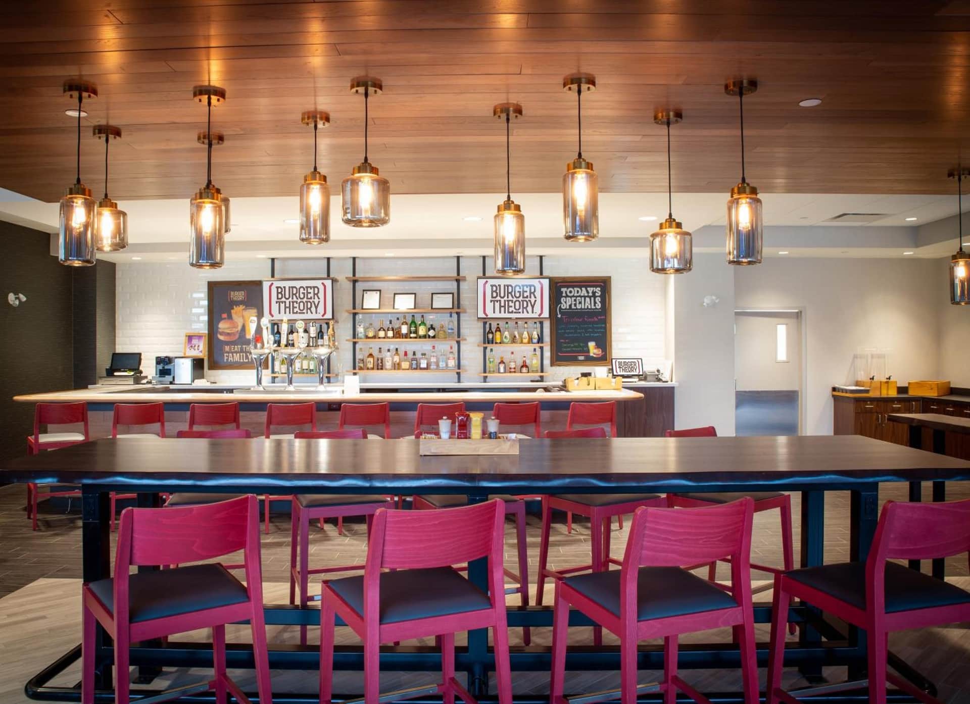 Holiday Inn Edmonton South - Evario Events, an IHG Hotel