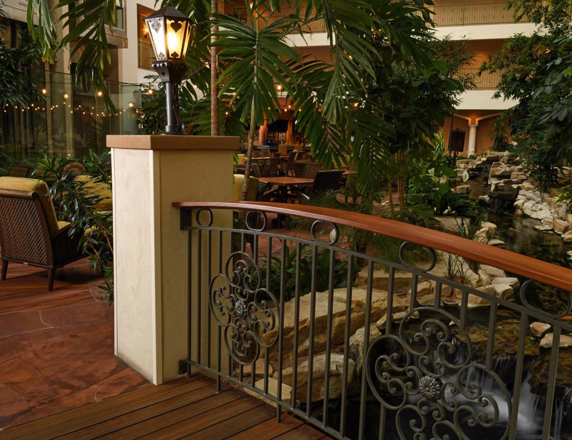 Woolley's Classic Suites Denver Airport