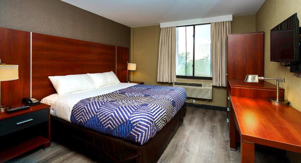 Sky Hotel Flushing/Laguardia Airport