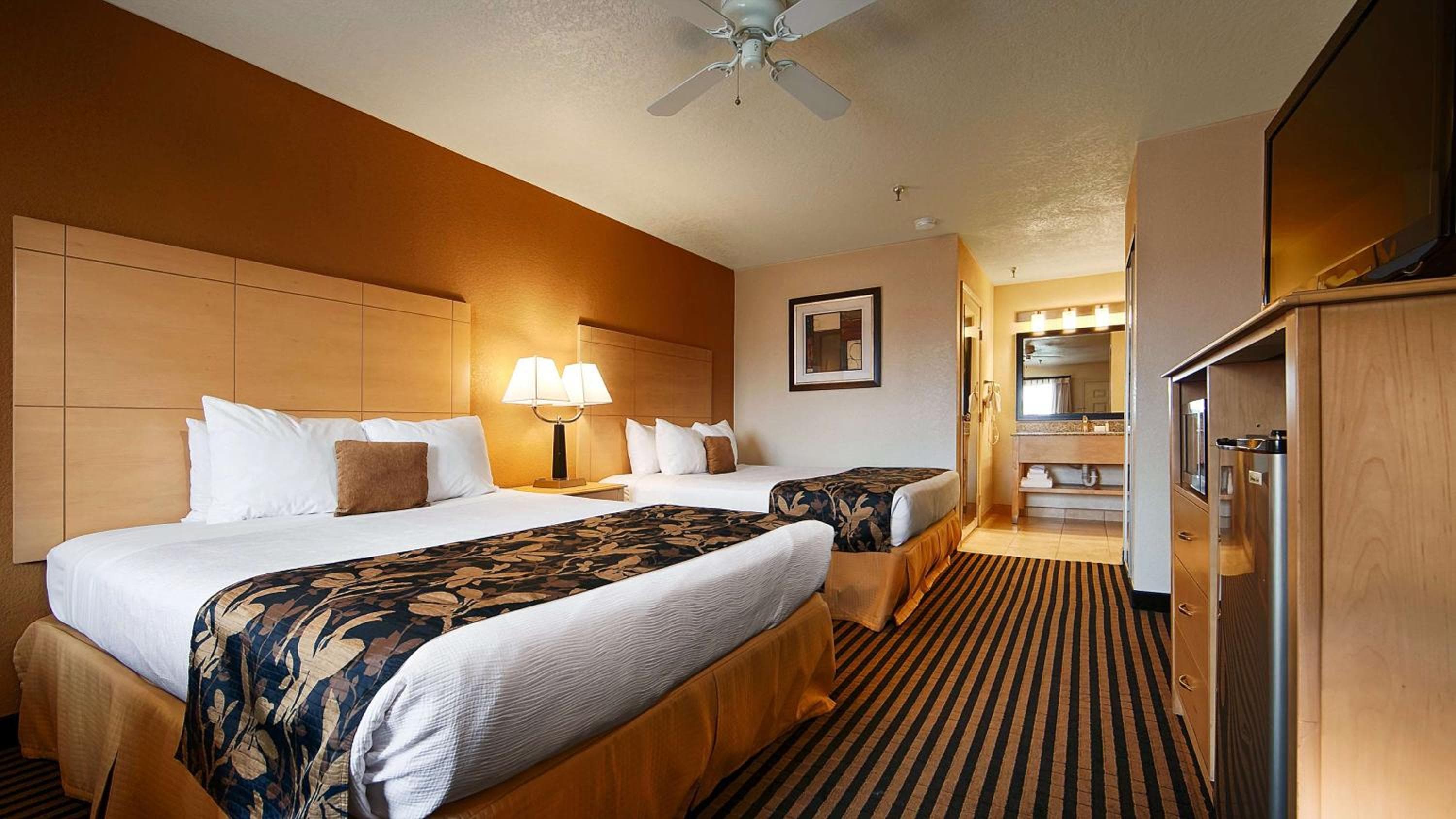 Best Western Plus Executive Inn & Suites