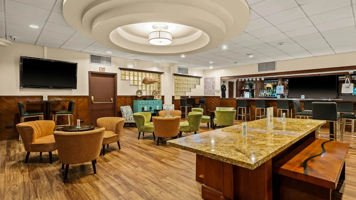 Airport Honolulu Hotel, Trademark Collection by Wyndham