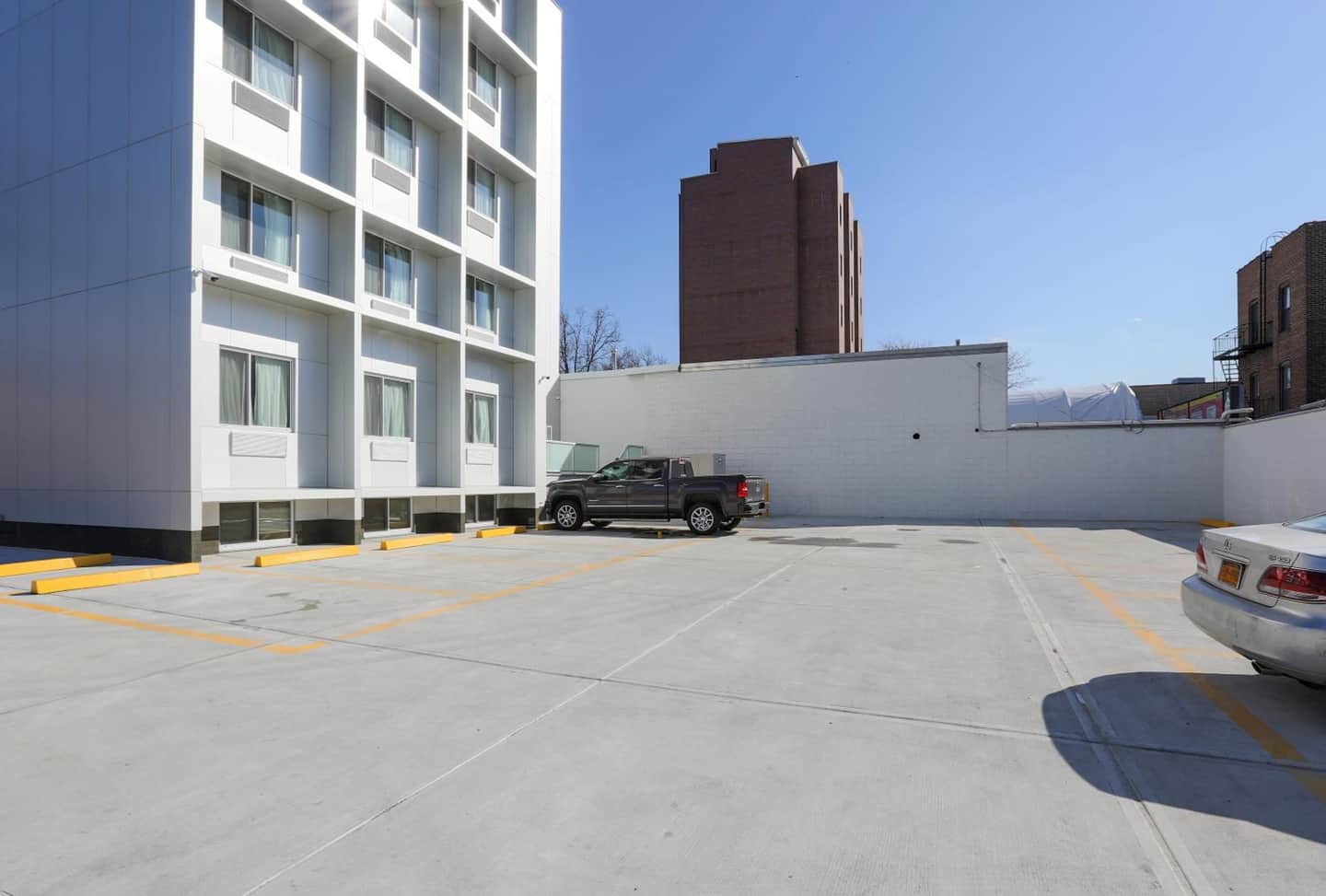 Grandview Hotel Near LGA Airport