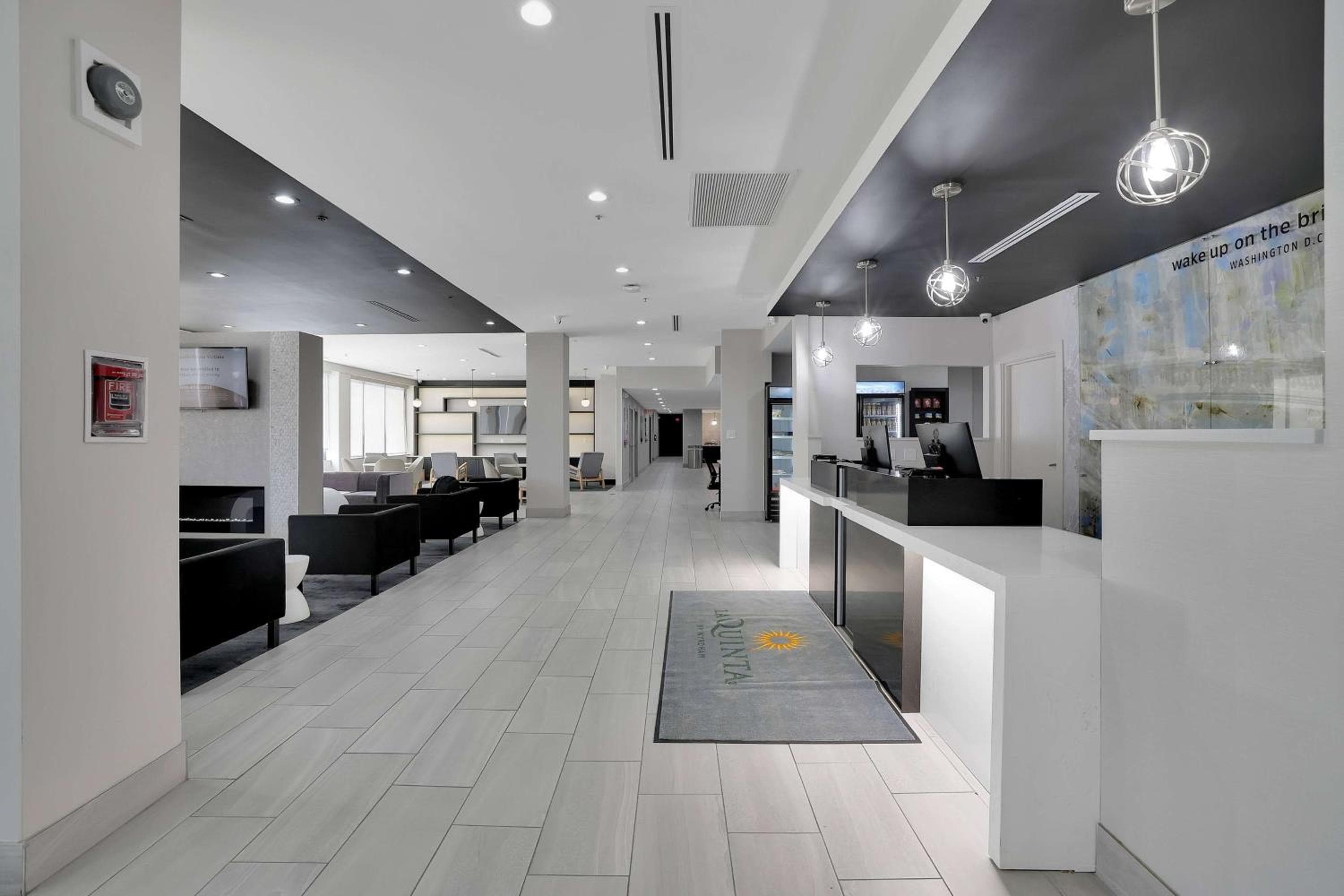 Holiday Inn Express & Suites Washington DC - NoMa