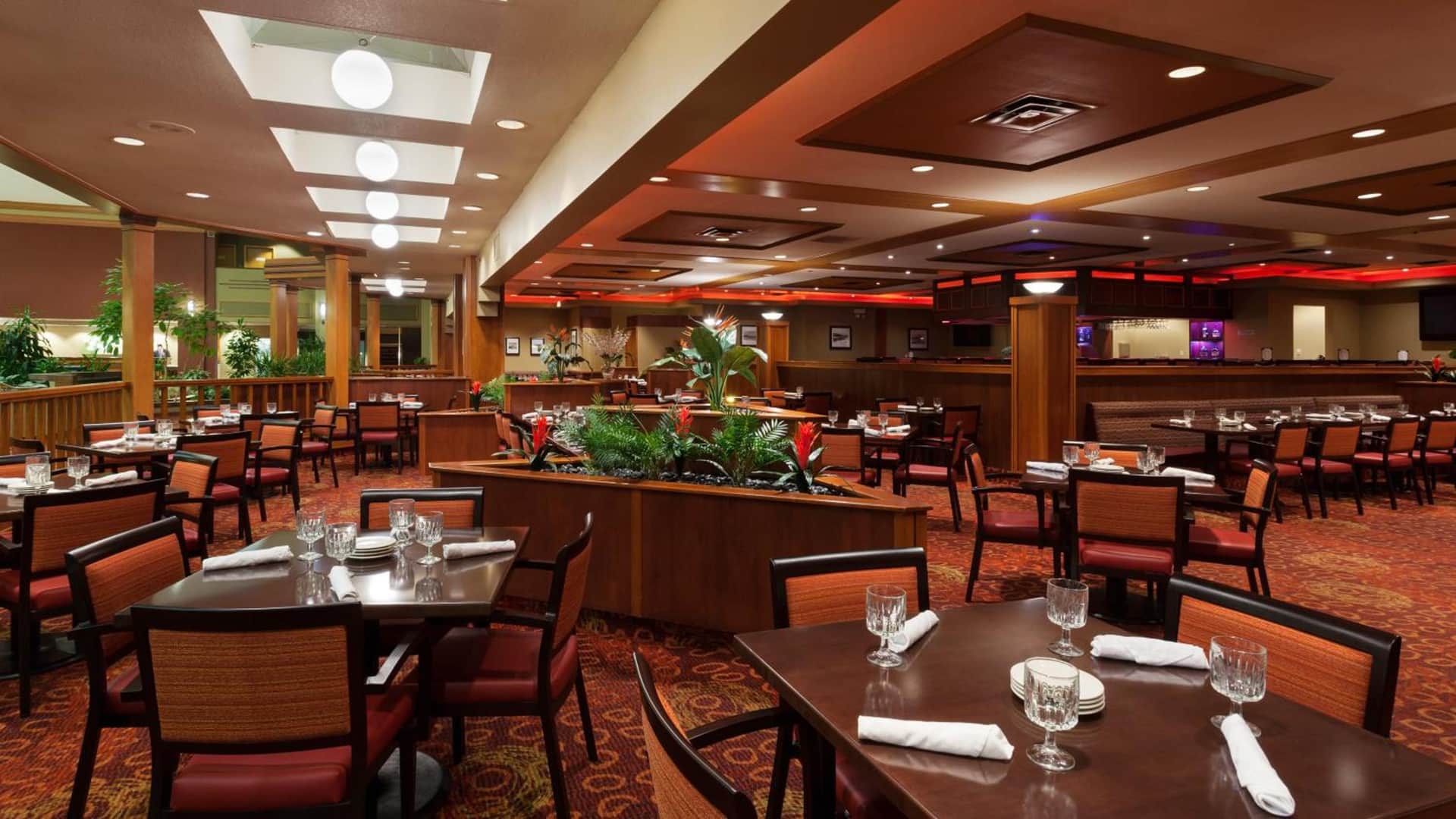 Holiday Inn Cincinnati Airport by IHG