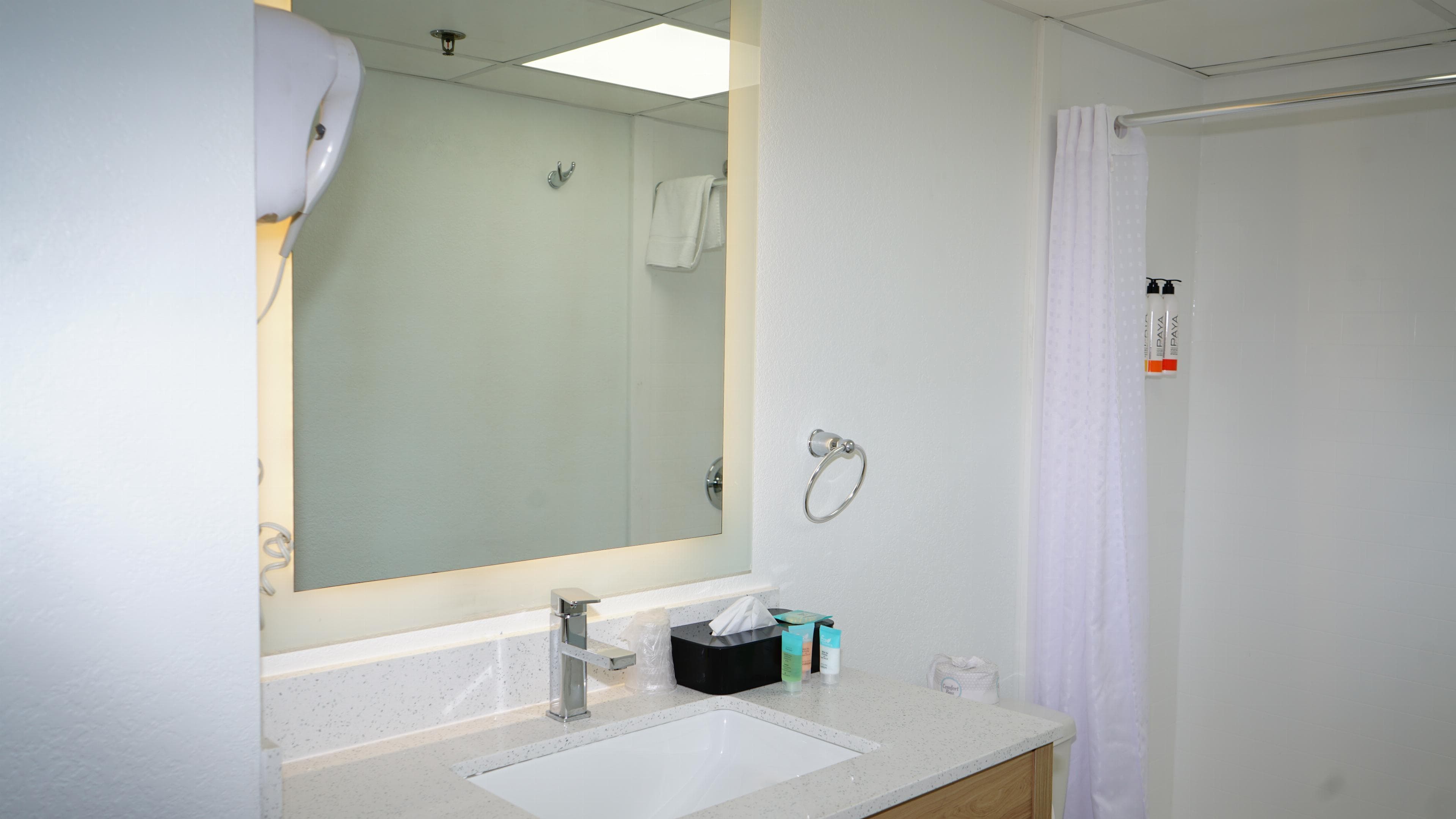 Waterfront Inn PHL Airport