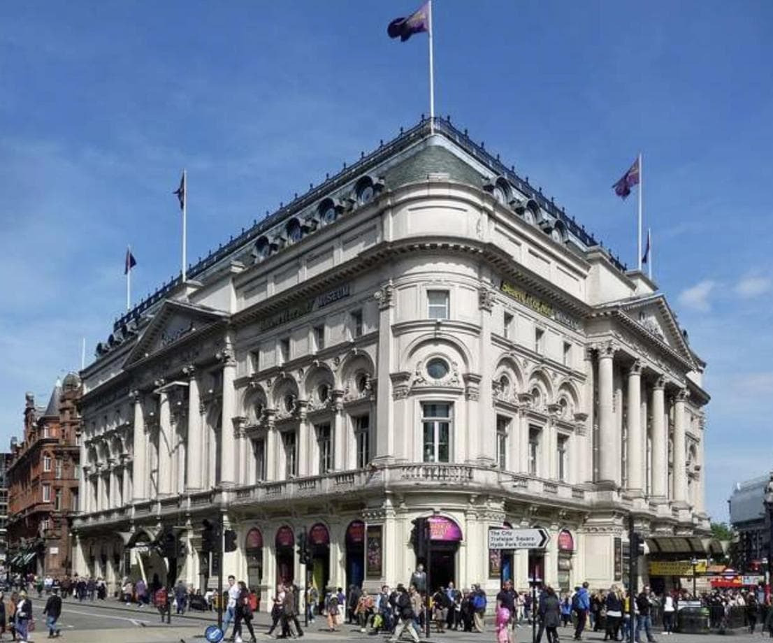 Zedwell Capsule Piccadilly Circus
