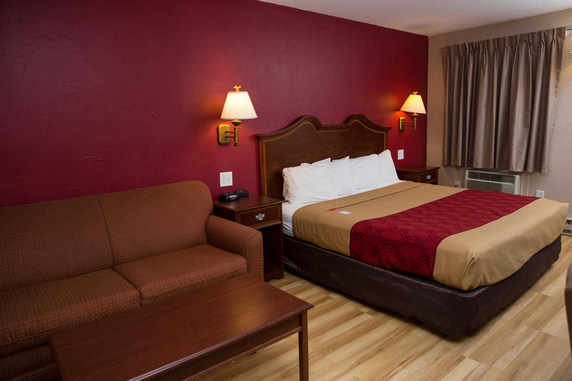 Econo Lodge Sturbridge Route 20