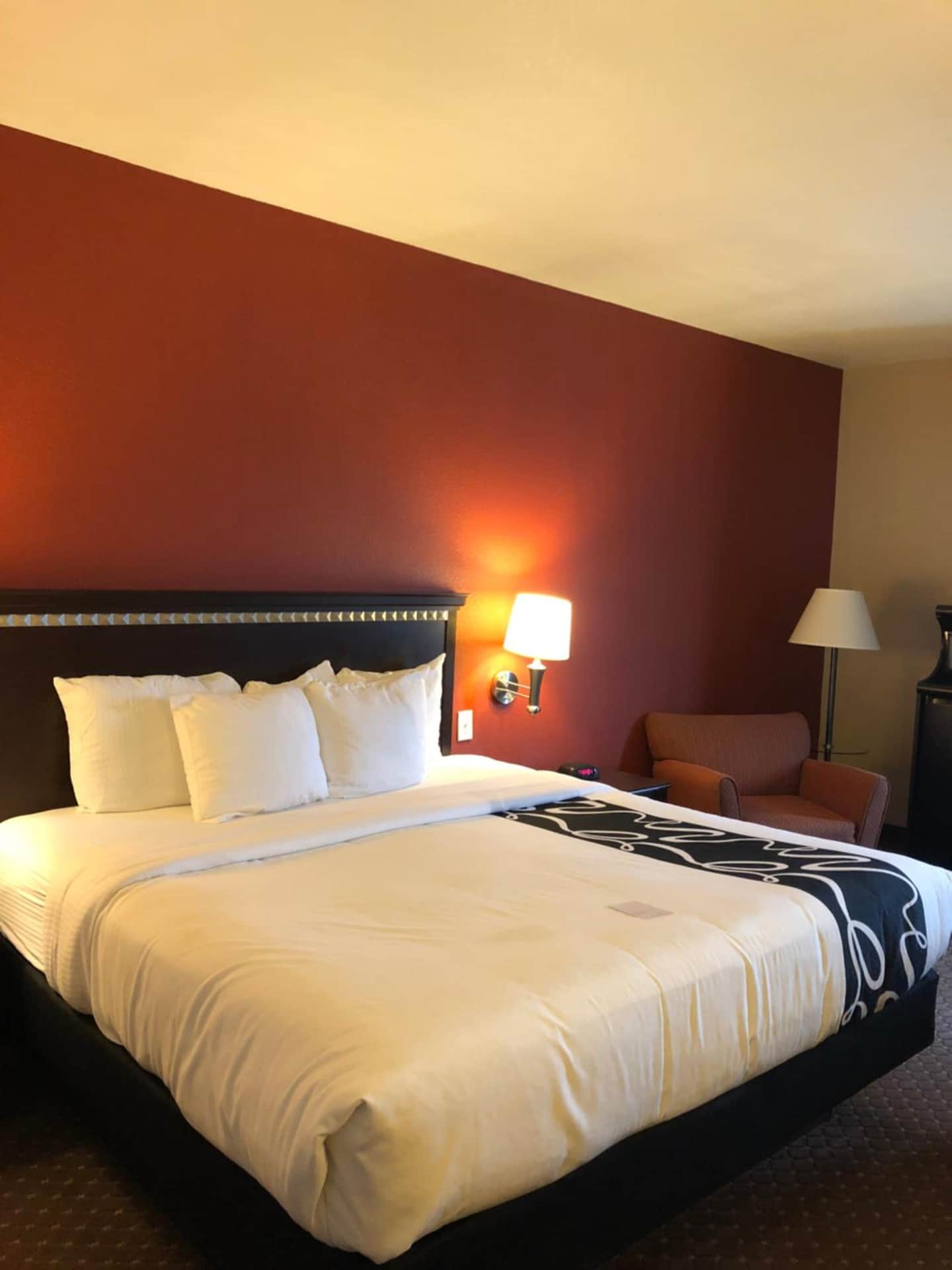 Americas Best Value Inn - Gun Barrel City