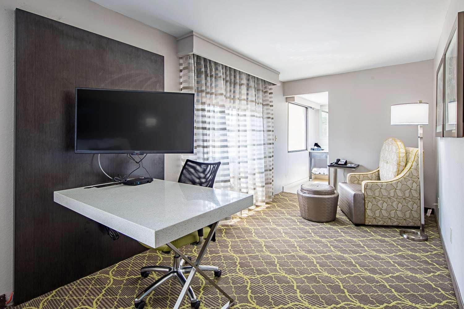 Best Western Plus Clemson Hotel & Conference Center