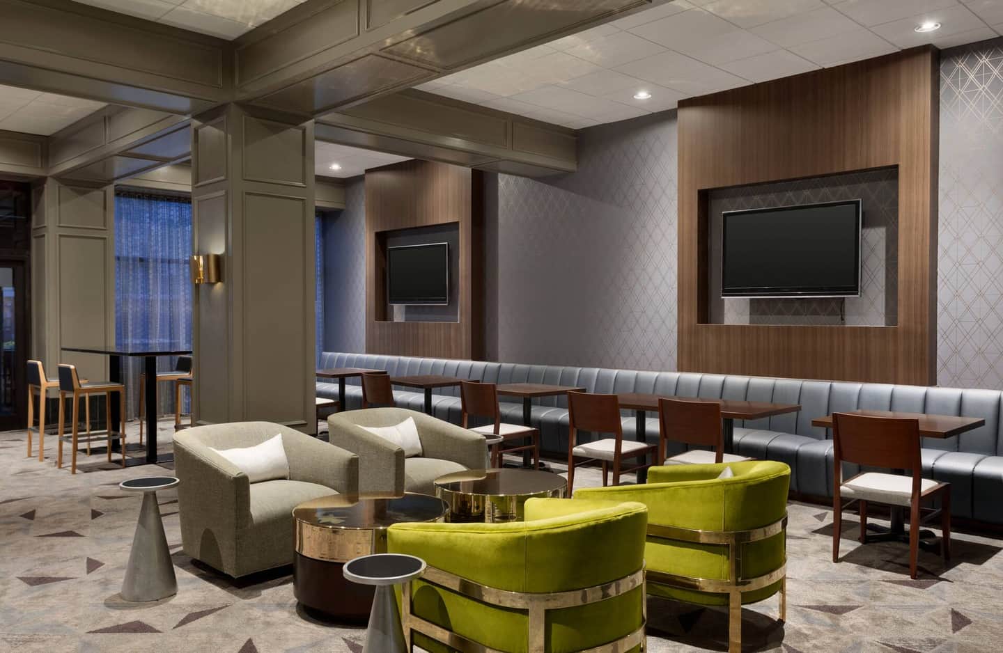 Hilton Suites Chicago/Oakbrook Terrace