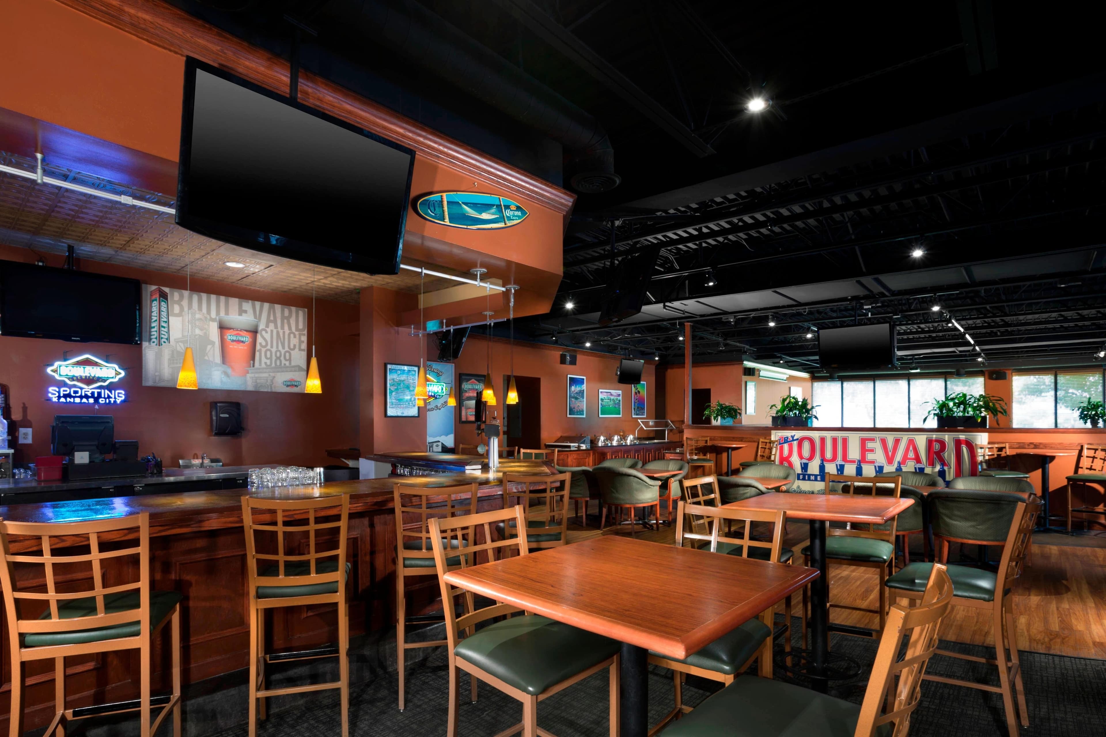 Four Points by Sheraton Kansas City Airport