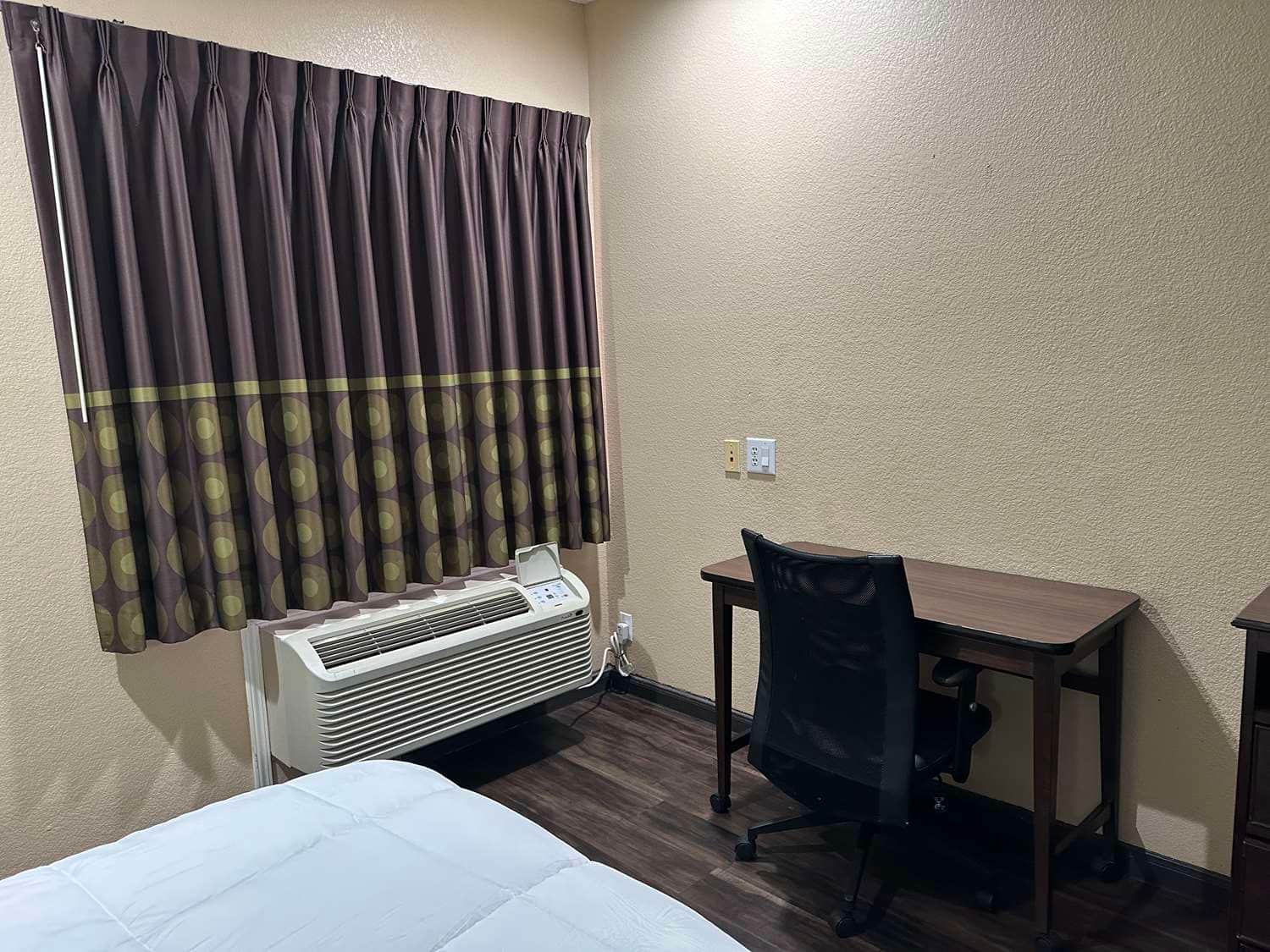 Red Lion Inn & Suites IAH Airport East